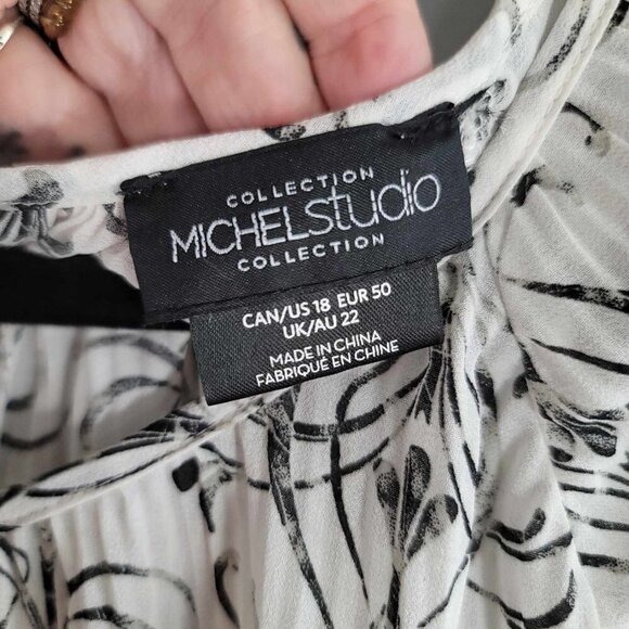 Michel Studio Collection EUC Semi-sheer white and black damask print blouse - Picture 3 of 9